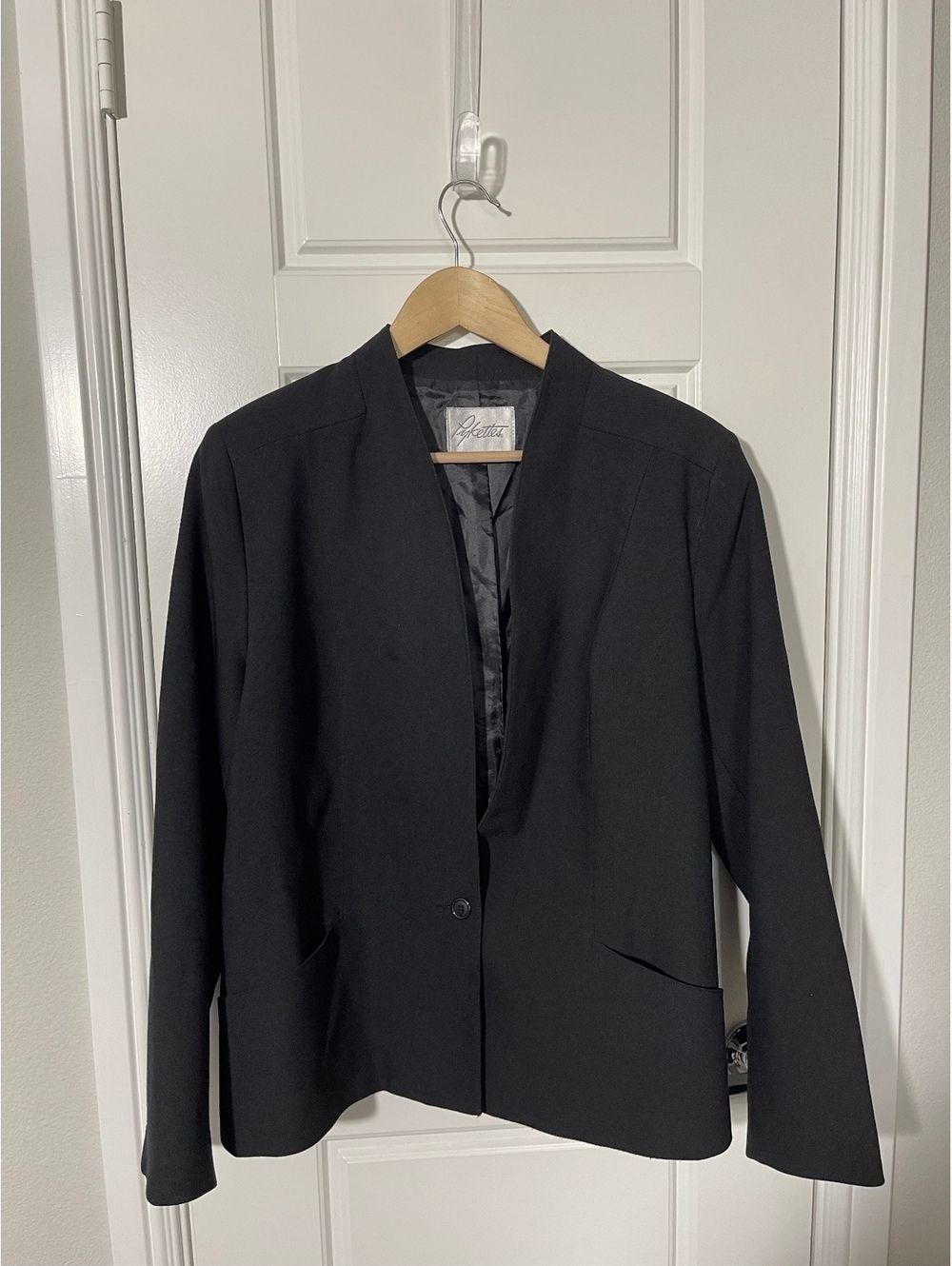 Vintage Pykettes Black Collarless Blazer Jacket Sz XL One Button Minimalist M461